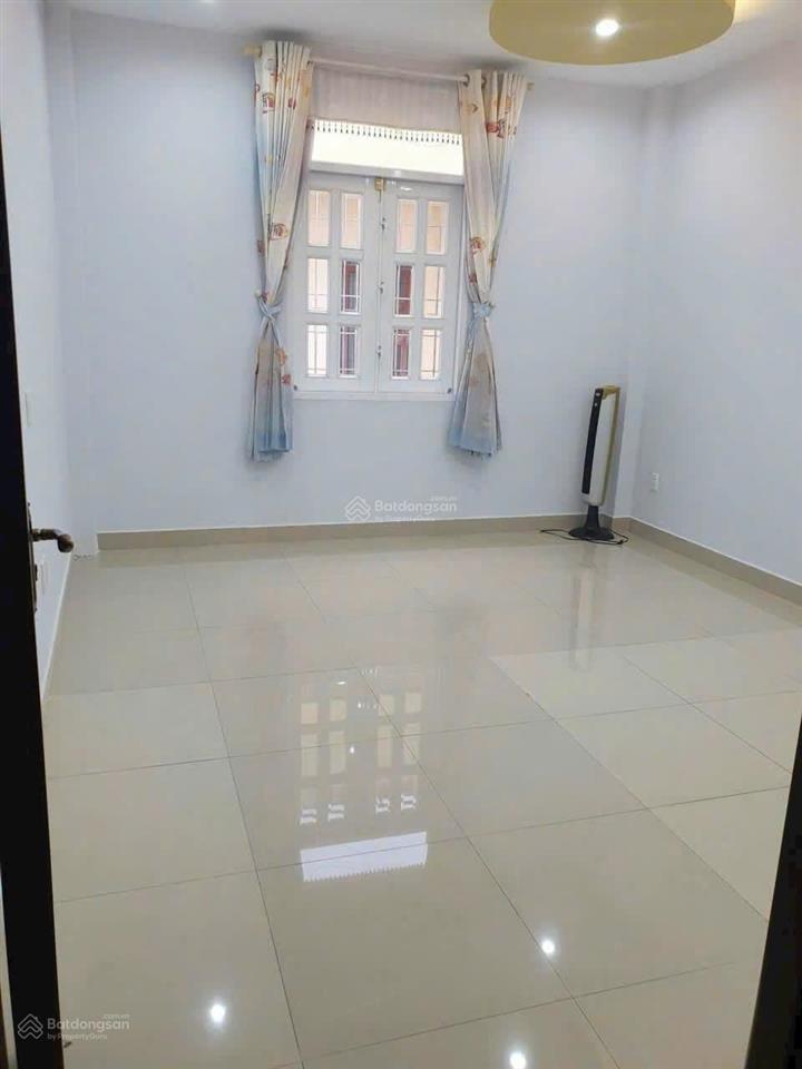 Bán nhà 4 lầu mặt tiền đường số kdc bình hưng 4x20m. 1 đời chủ. gần bến xe quận 8