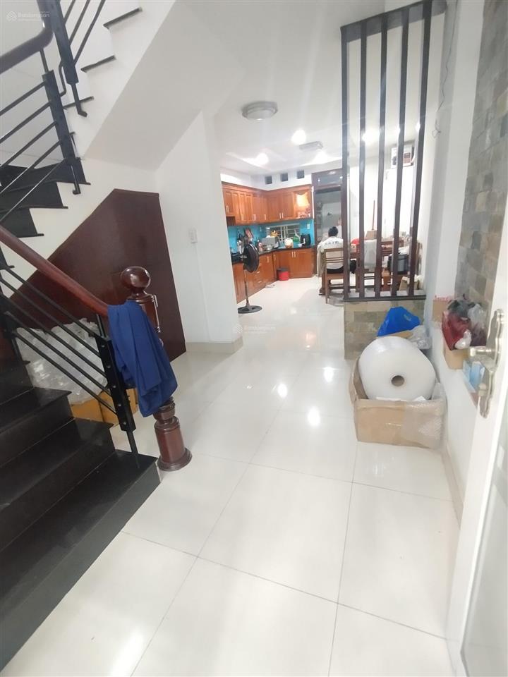 Bán nhà 1 đời chủ ngay kdc cao lỗ. phường chánh hưng quận 8