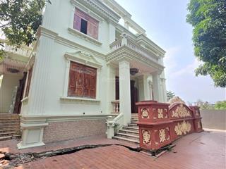 Bán biệt thự sân vườn thạnh lộc 37, quận q12. dt 27x27m, cn 732m2, đúc 3 tầng mới, giá 29 tỷ tl