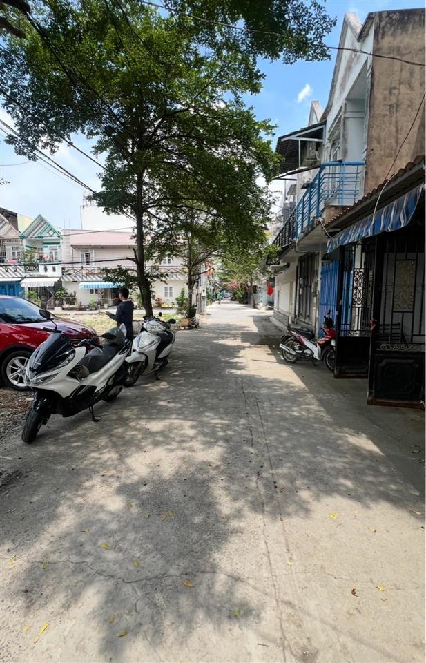 Đất ngang 9m dài 15m phước kiểng, xe hơi quay đầu thoải mái