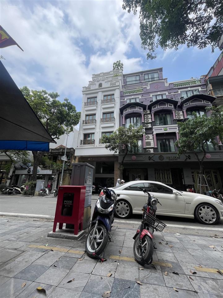 Hàng nóng phố hàng nón lô góc siêu hiếm
có không 2