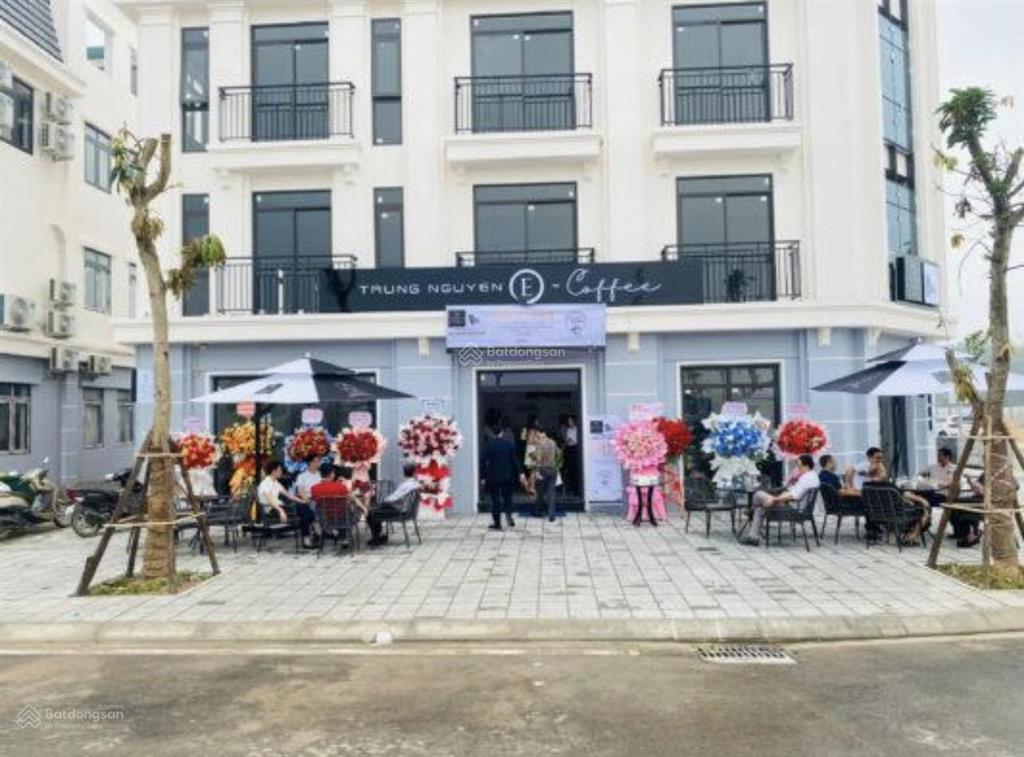 Cho thuê mặt bằng phố lê thạch vị trí siêu hiếm