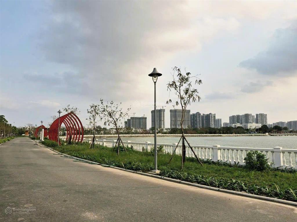 Liền kề giá tốt chỉ 15,8 tỷ ngay trung tâm gia lâm cận kề công viên gia lâm, khu hành chính công