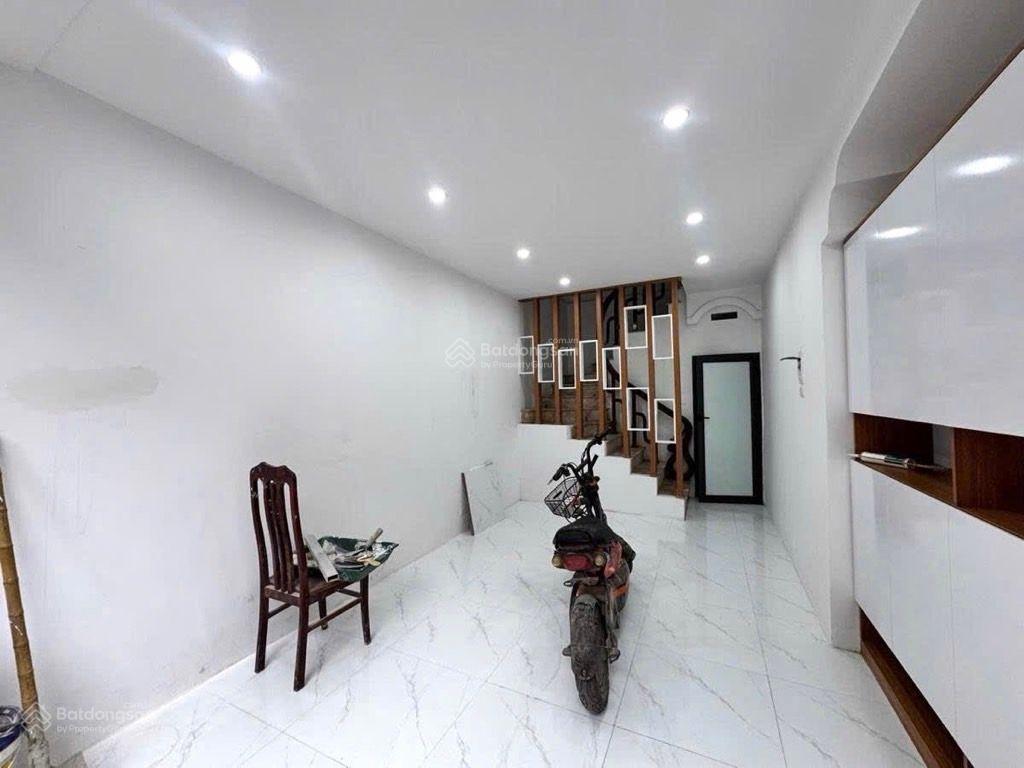 Siêu phẩm xuan đinh oto đỗ cửa  6 tầng  lô góc  kinh doanh sầm uất  ngõ thông tứ tung ,