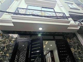 Phân lô bộ công an  nhà đẹp ở ngay  dân xây kiên cố  đường oto tránh đỗ ngày và đêm dân trí cao