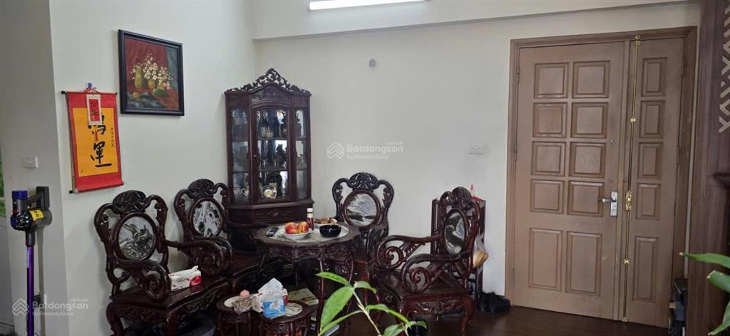 Bán căn hộ chung cư tầng trung tòa nhà 137 nguyễn ngọc vũ, căn hoa hậu.