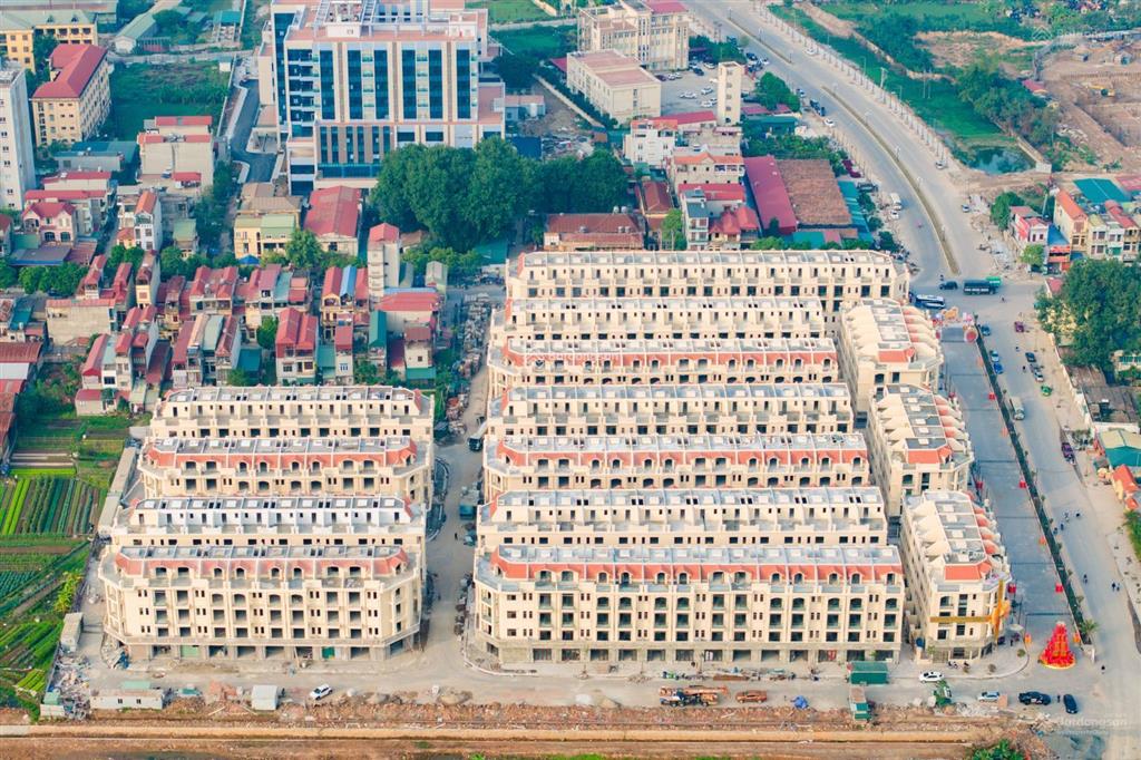 Cho thuê liền kề him lam thường tín, mặt đường 18,5m