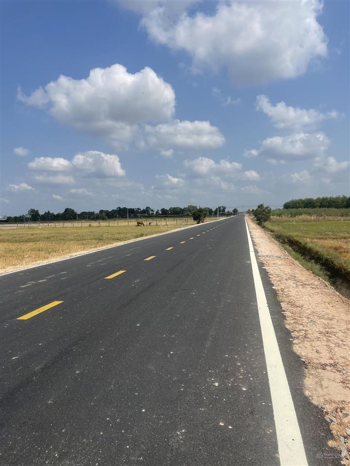 Bán đất tại đường bao thị trấn, xã bến cầu, tây ninh, giá siêu hời 1,8 tỷ, 637,8 m²