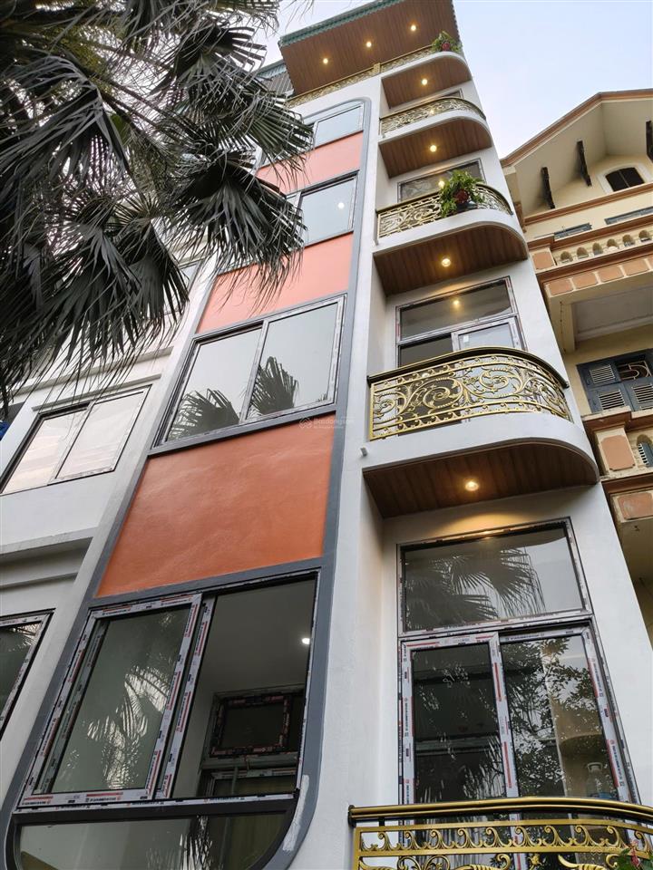 Bán toà chdv ngã tư sở giá chỉ hơn 200tr/m
53m  6 tầng  mt 4m