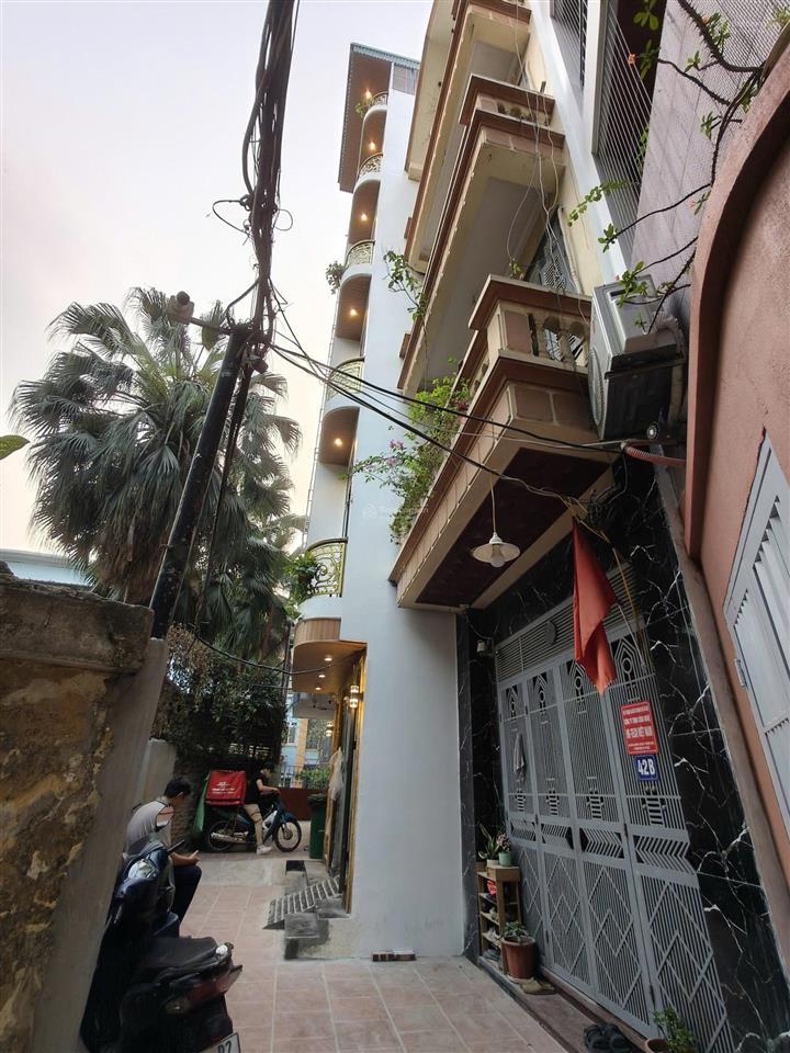 Bán toà chdv ngã tư sở giá chỉ hơn 200tr/m
53m  6 tầng  mt 4m