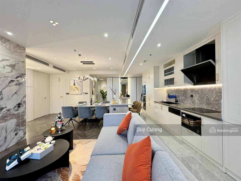 3 phòng ngủ, tầng 20 chung cư vinhomes dcapitale cần cho thuê