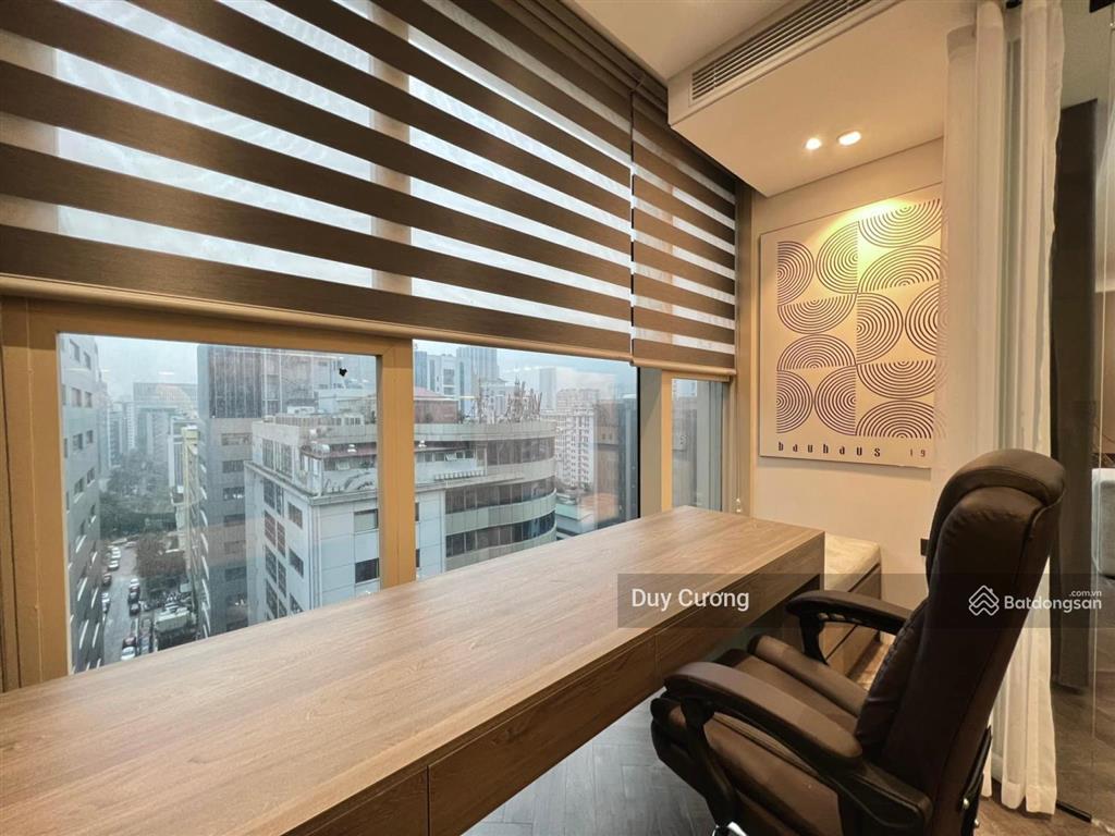 3 phòng ngủ, tầng 20 chung cư vinhomes dcapitale cần cho thuê