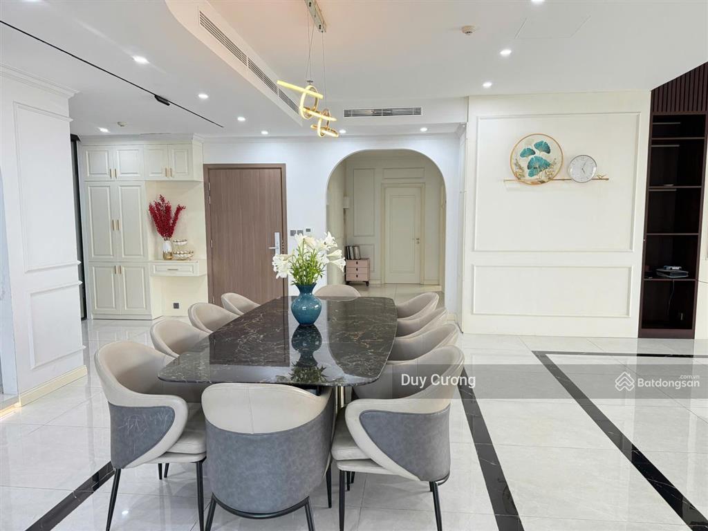 Cho thuê 4 phòng ngủ, tầng 25 sunshine center phạm hùng