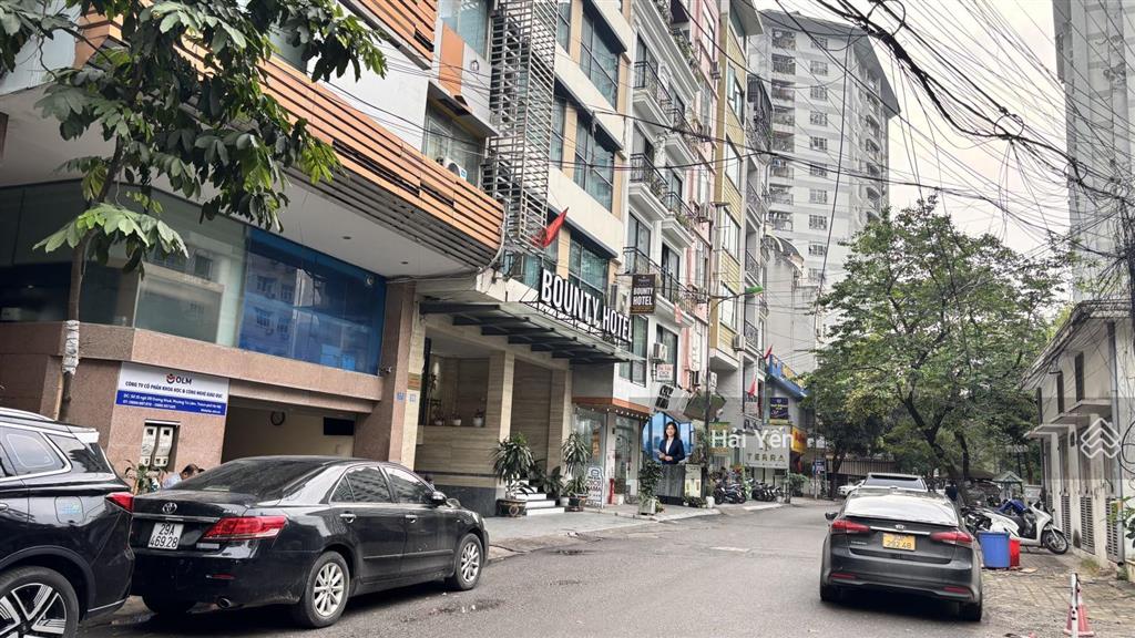 Toà văn phòng phân lô dương khuê  cầu giấy 140m2 mặt tiền rộng 10m vỉa hè hai bên