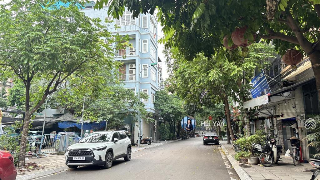 Toà văn phòng phân lô dương khuê  cầu giấy 140m2 mặt tiền rộng 10m vỉa hè hai bên