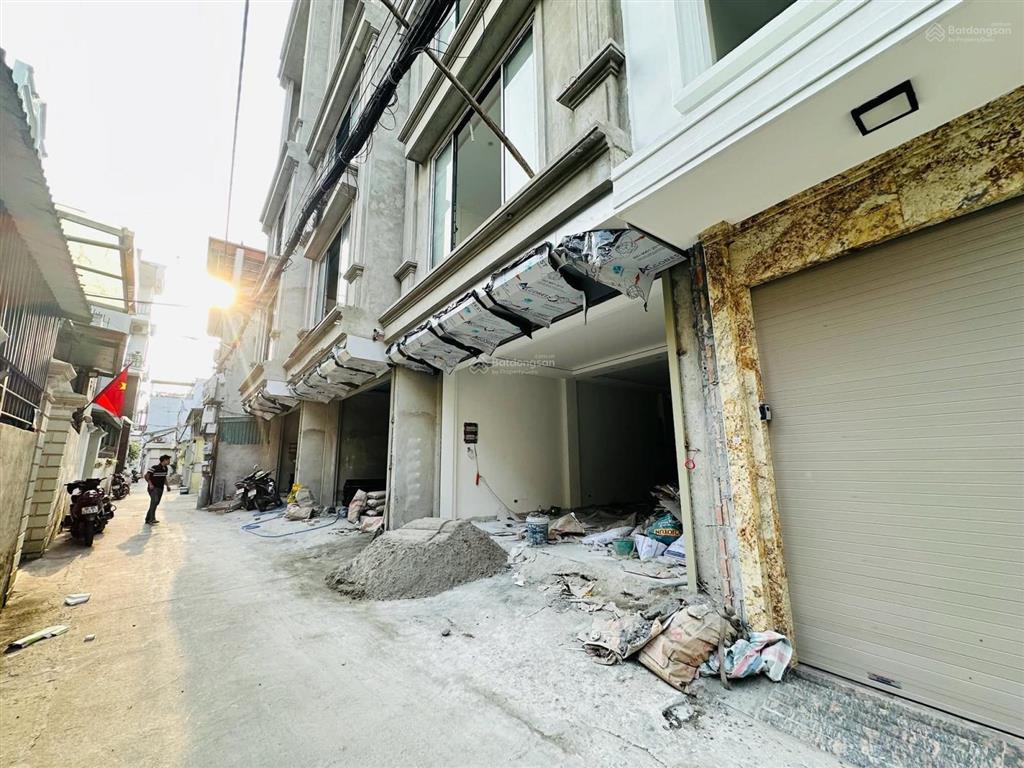 Siêu hiếm thạch bàn  63m2  ngõ rộng ô tô vào nhà  thang máy  nội thất xịn sò xứng tầm giá tiền