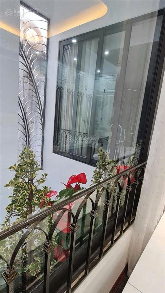 Nguyễn văn cừ  15.9 tỷ 75m  6 tầng  full nội thất cao cấp  ô tô đỗ cổng  sang phố cổ nhanh