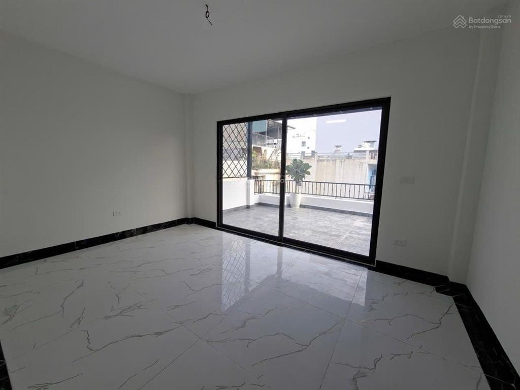 Siêu đẹp ngọc lâm thông nguyễn văn cừ khu vực lõi long biên .80m  6 tầng  ngõ thông thoáng