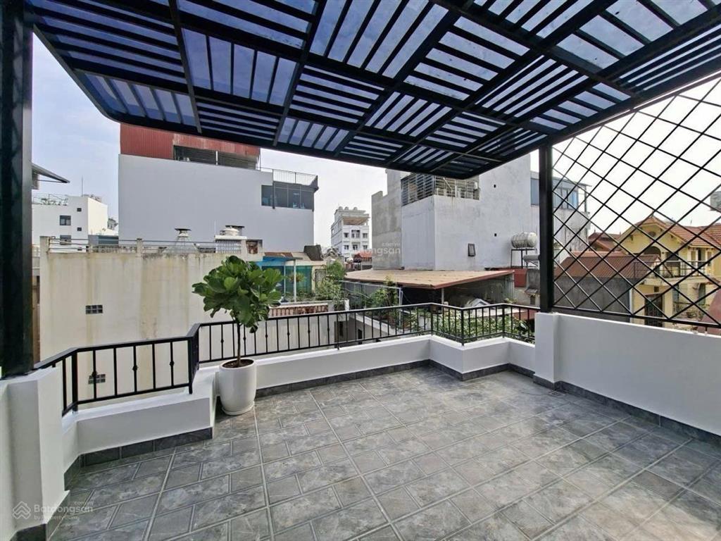 Siêu đẹp ngọc lâm thông nguyễn văn cừ khu vực lõi long biên .80m  6 tầng  ngõ thông thoáng