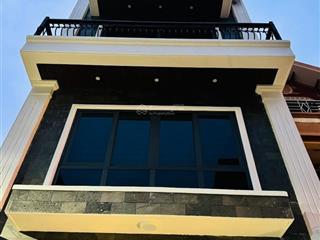 Hiếm .nhà đẹp bát khối  6 tầng gara oto  kinh doanh  gần chợ ,trường  ngõ thông thoáng