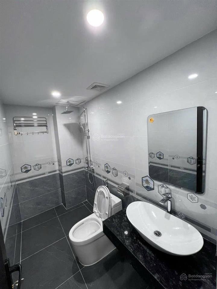 Hiếm ngọc lâm bồ đề hn trung tâm long biên  ngõ nông gần phố gần cầu di chuyển phố cổ cực nhanh