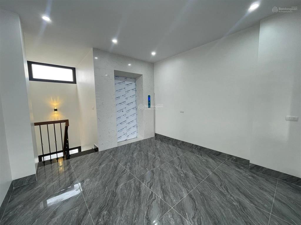 Bán gấp  nhà mới siêu đẹp ngô gia tự  trung tâm việt hưng  hn  6 tầng thang máy  full nội thất