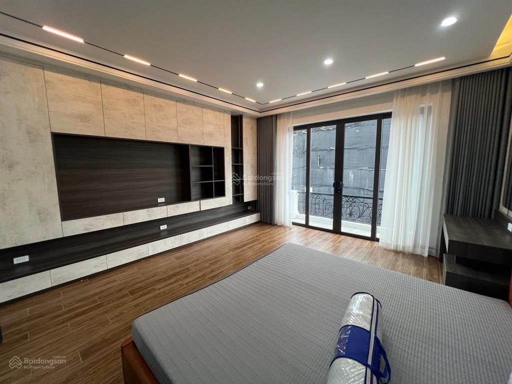 Nhà đẹp bát khối long biên  90m  5 tầng thang máy  mặt ngõ kinh doanh  đường oto tránh
