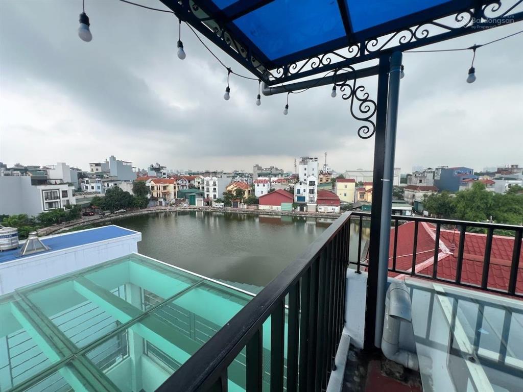 Nhà đẹp bát khối long biên  90m  5 tầng thang máy  mặt ngõ kinh doanh  đường oto tránh