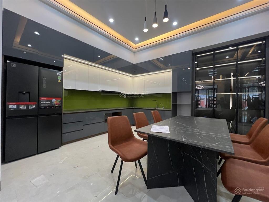 Nhà đẹp bát khối long biên  90m  5 tầng thang máy  mặt ngõ kinh doanh  đường oto tránh