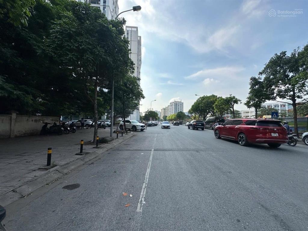 Siêu vip pro. mặt phố nguyễn lam  kinh doanh đỉnh  đường 40m vừa mở rộng  khu phát triển cực đẹp