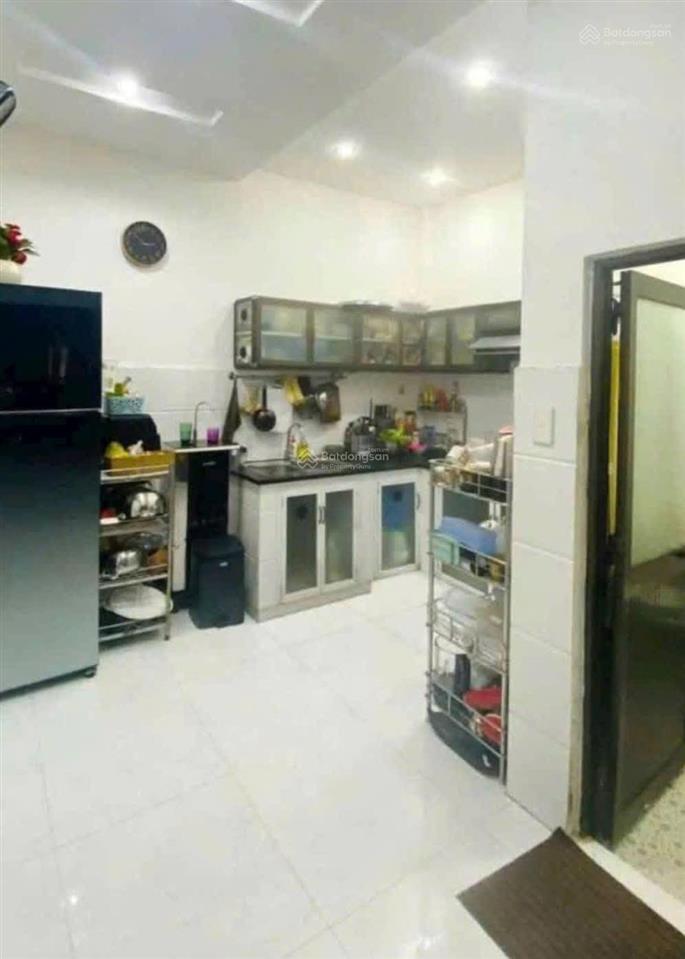 Bán gấp nhà hxh âu dương lân 60m2  3 tầng shr nhỉnh 5 tỷ