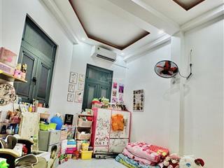 Nhà đẹp 2 mt hẻm 6m gần cầu chà vàkề q5  4 tầng  50m2  5pn khu hiện hữu  shr