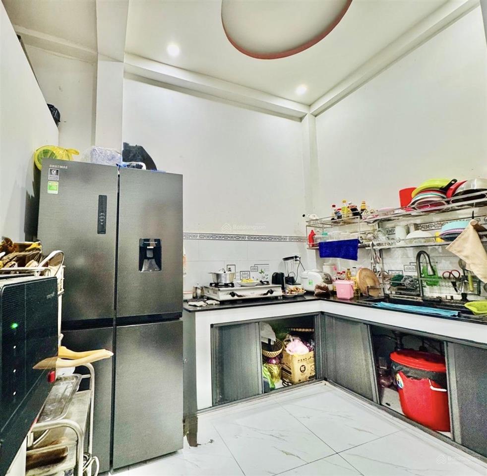 Nhà đẹp 2 mt hẻm 6m gần cầu chà vàkề q5  4 tầng  50m2  5pn khu hiện hữu  shr