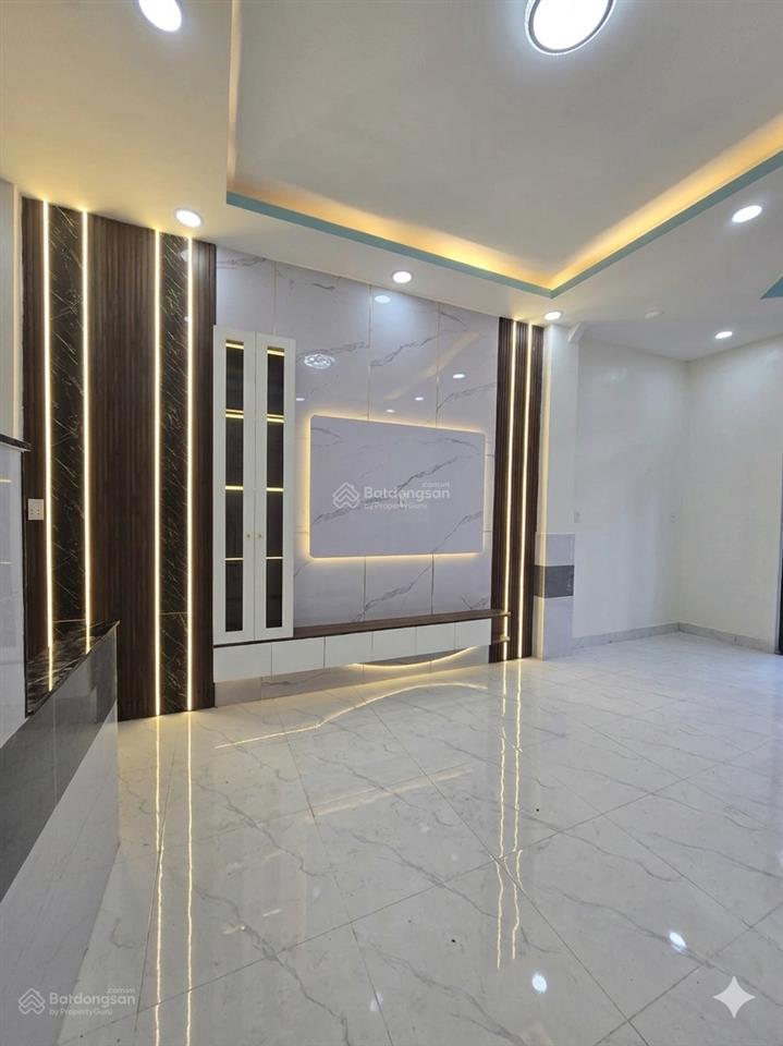 Nhà 2 mặt hẻm xe hơi  quận 8 3 lối vào tiện kinh doanh buôn bán  2 tầng  gọi ngay 0931.83