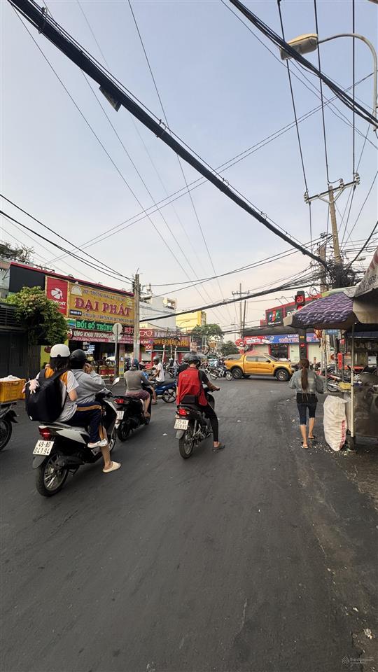 Nhà 2 mặt hẻm xe hơi  quận 8 3 lối vào tiện kinh doanh buôn bán  2 tầng  gọi ngay 0931.83
