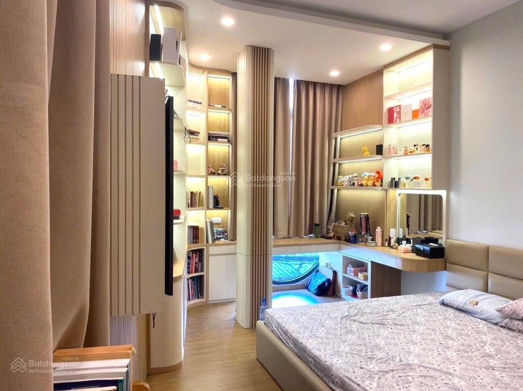 Nhà bán 3 tầng giáp quận 1  45m2  sát mặt tiền khu nhà giàu an ninh  hxh  3 pn  giá 9 tỷ tl