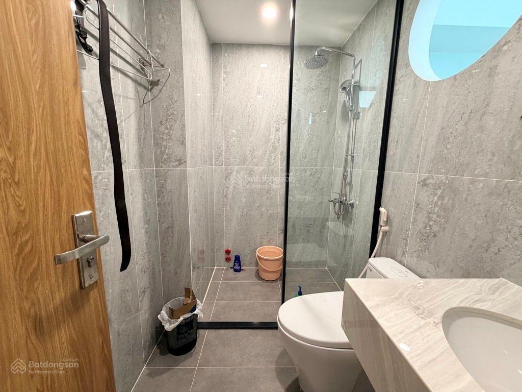 Nhà bán 3 tầng giáp quận 1  45m2  sát mặt tiền khu nhà giàu an ninh  hxh  3 pn  giá 9 tỷ tl