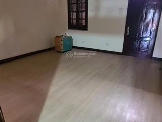 Cho thuê nhà liền kề khu đô thị địnhcông. dt 83m2 x 4 tầng, oto vàonhà. 20tr/tháng