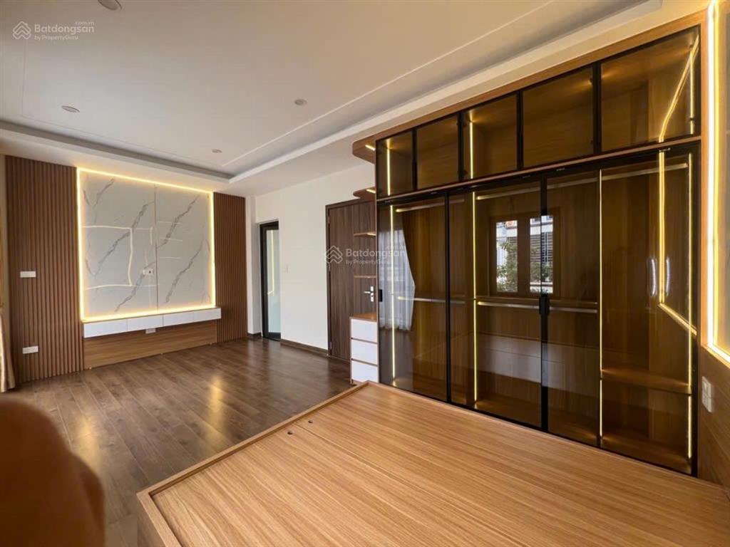 Bán nhà mặt ngõ phố hoàng như tiếp long biên