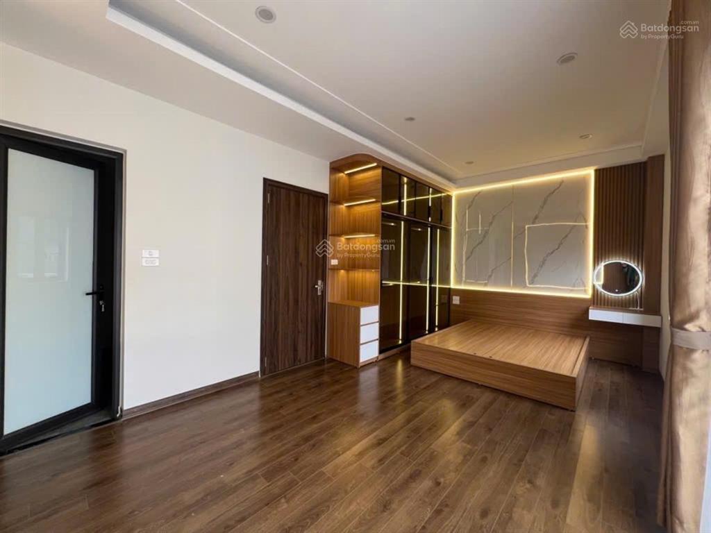 Bán nhà mặt ngõ phố hoàng như tiếp long biên