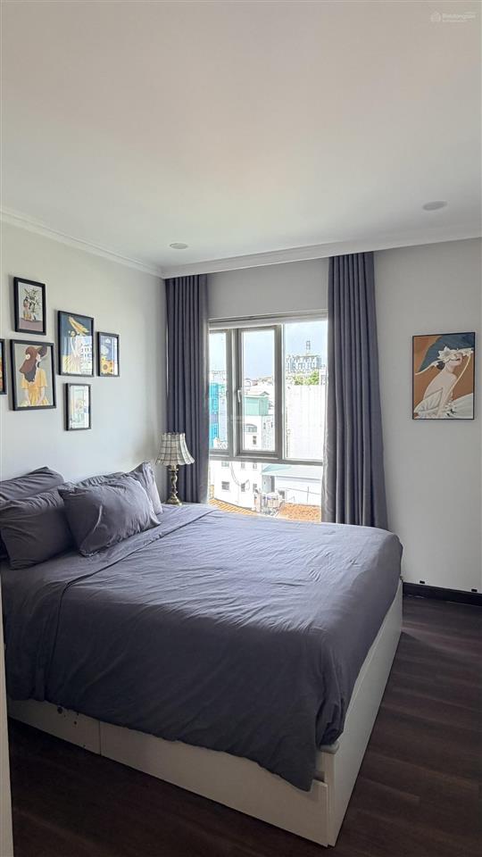 Siêu hiếm, bán căn hộ 2pn + 2wc 78m2 +1 parking oto, có sổ hồng, đủ nội thất mới, dọn vào ở ngay