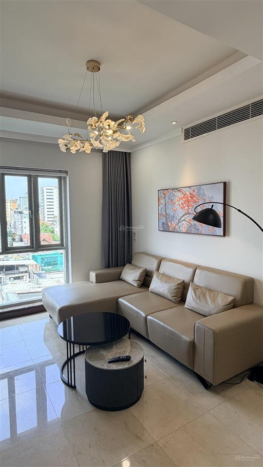 Siêu hiếm, bán căn hộ 2pn + 2wc 78m2 +1 parking oto, có sổ hồng, đủ nội thất mới, dọn vào ở ngay