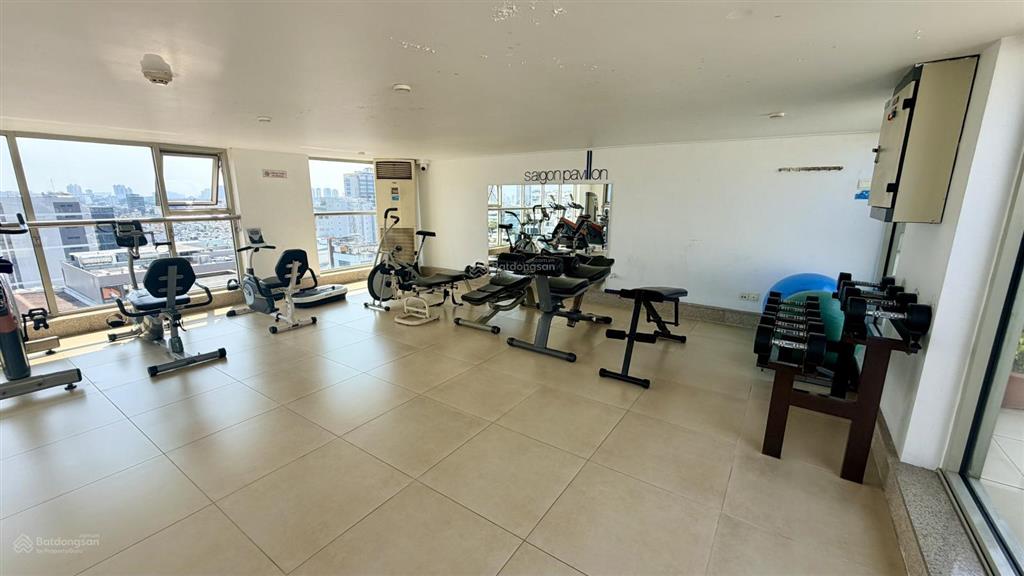 Siêu hiếm, bán căn hộ 2pn + 2wc 78m2 +1 parking oto, có sổ hồng, đủ nội thất mới, dọn vào ở ngay