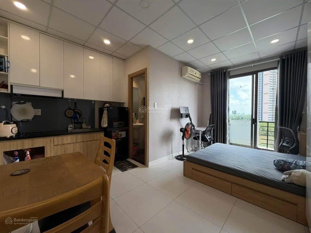 Cho thuê phòng ban công hiện đại  mới tại nguyễn duy trinh quận 2