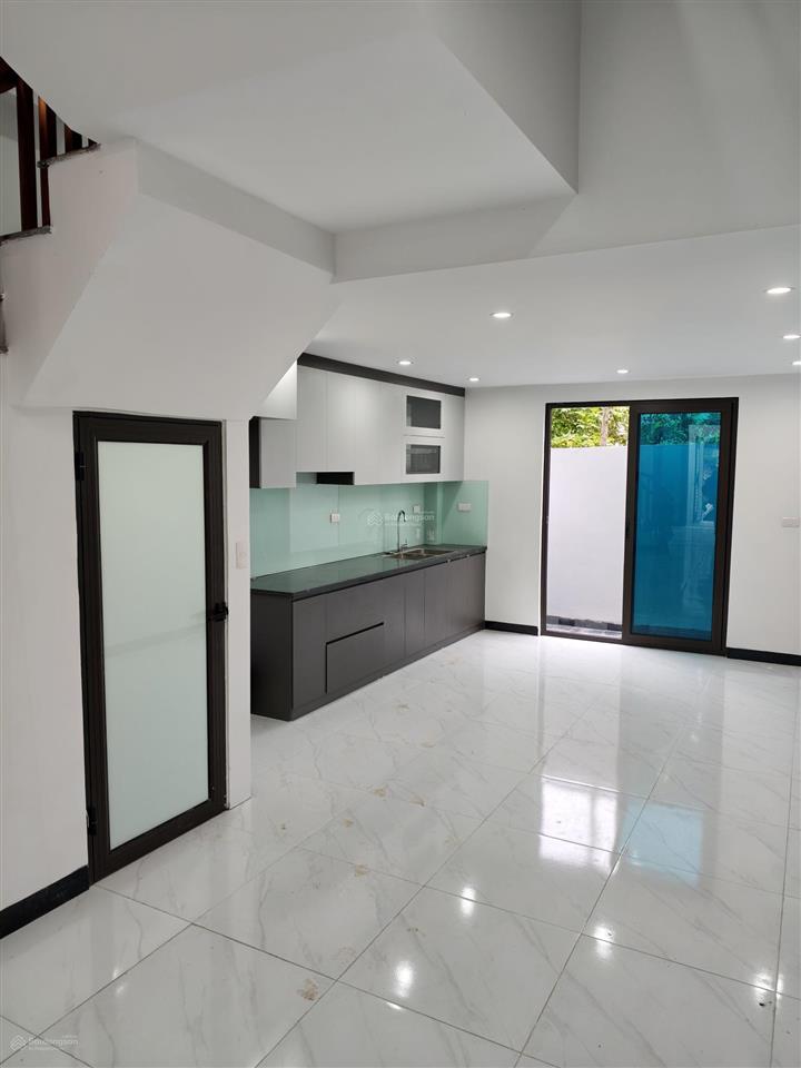 Hot bán nhà mới xây 4 tầng 72m2, thiết kế hiện đại tả thanh oai, 6 tỷ