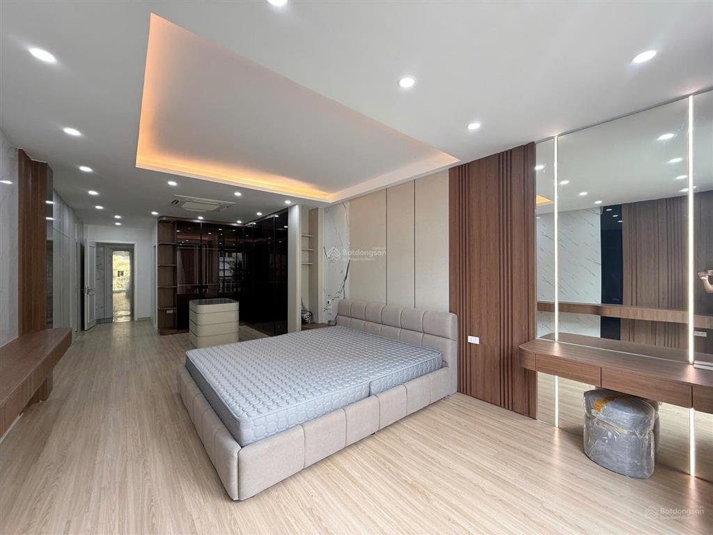 Chính chủ bán nhà giải phóng  80m  7 tầng thang máy  gara ô tô giá  2 thoáng  25 tỷ