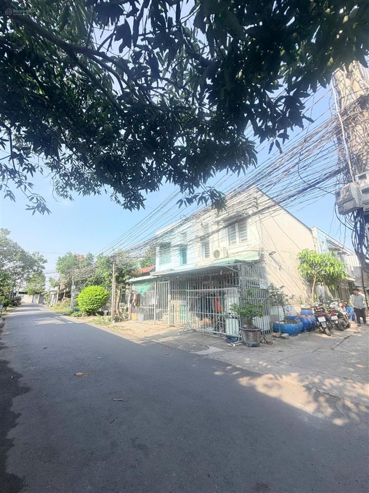 Nhà bán ngay chợ 1 trệt 1 lầu 2pn mặt tiền oto