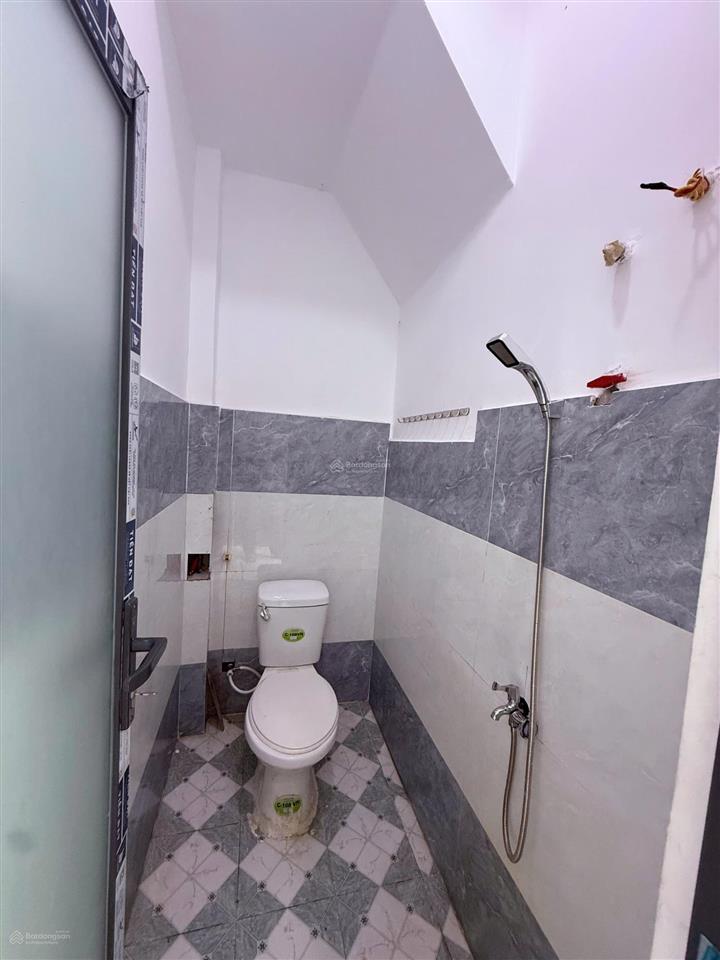 Bán nhà giá rẻ 4x4 325tr ngay chợ dọn vào ở ngay