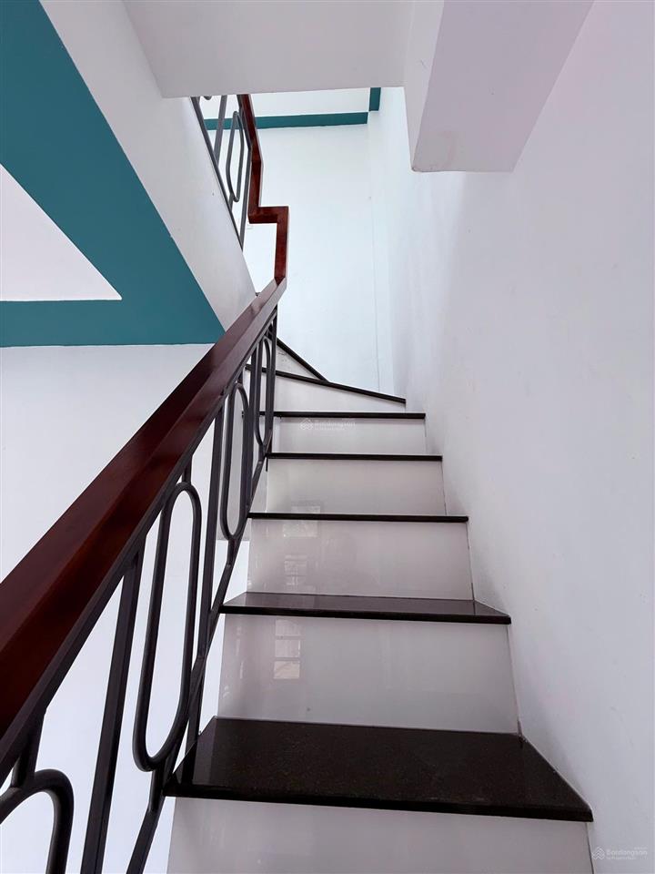 Bán nhà giá rẻ 4x4 325tr ngay chợ dọn vào ở ngay