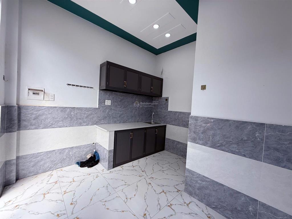 Bán nhà giá rẻ 4x4 325tr ngay chợ dọn vào ở ngay